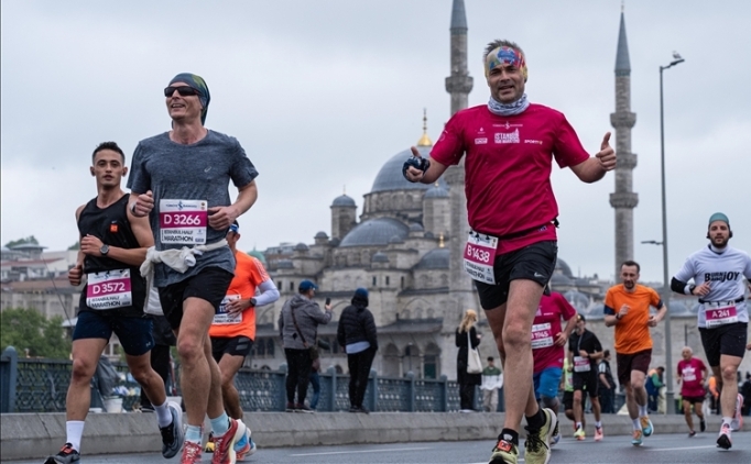 istanbul yari maratonunda birinciligi kenyali atletler kazandi