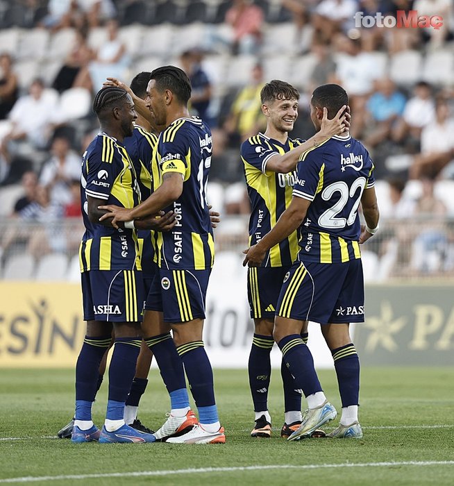 rashford transferinde fenerbahceye barcelona engeli anlasma saglanmak uzere 0 54Kjm3fW