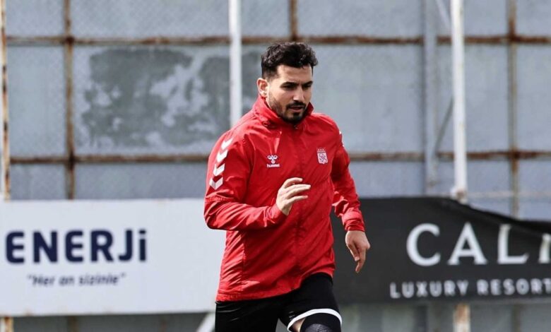 Sakarya’nın gözü Emrah Başsan’da 1 sakaryanin gozu emrah bassanda cSGfNVeR