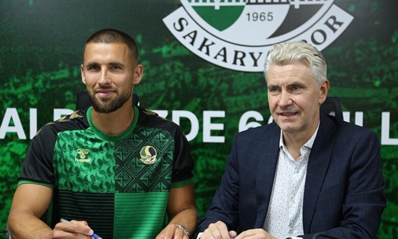 Sakaryaspor Lukasz Zwolinski ve Abdurrahman Bayram'ı kadrosuna kattı! 1 sakaryaspor lukasz zwolinski ve abdurrahman bayrami kadrosuna katti 1nXWMI5u