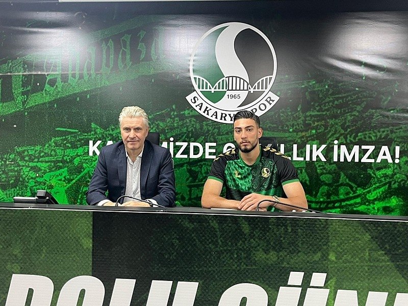 sakaryaspordan 2 transfer birden 0