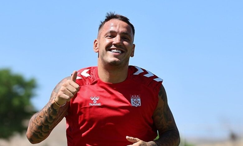 Sivasspor’a Manaj’dan servet 1 sivasspora manajdan servet fHfOlT4n