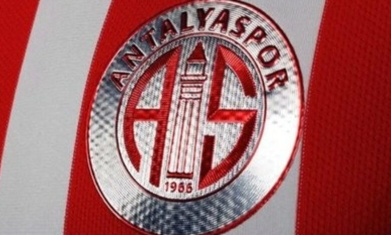 Transfer engelini kaldıran Antalyaspor, 8 oyuncuyu kadrosuna kattı 1 transfer engelini kaldiran antalyaspor 8 oyuncuyu kadrosuna katti T8TJyMbe