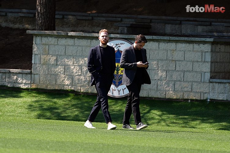 transfer haberi fenerbahce aradigi sol kanadi adada buldu iste transfer formulu 3 QkAk7Nzf