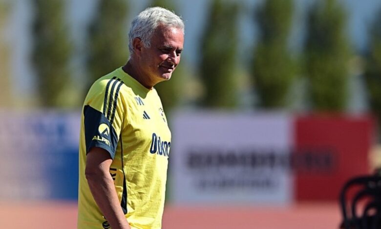 transfer haberi fenerbahcede 6 ayrilik birden iste mourinhonun satilsin raporu verdigi isimler 2aSLSdsn
