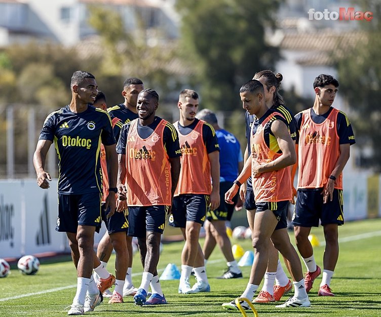 transfer haberi fenerbahceden italyan eldivene kanca livakovicin yerine gelecek 0 Ccv5OPVR