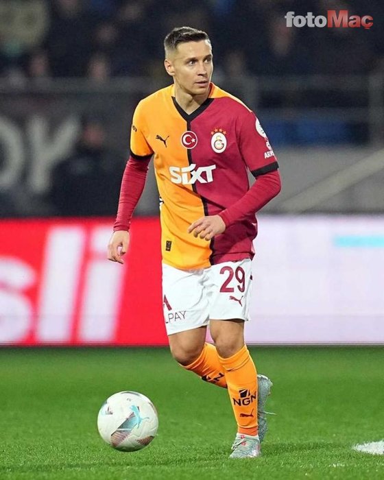 transfer haberi galatasarayda flas ayrilik karari menajeri gorusmeye cagrildi 4 VYL2OJ3M
