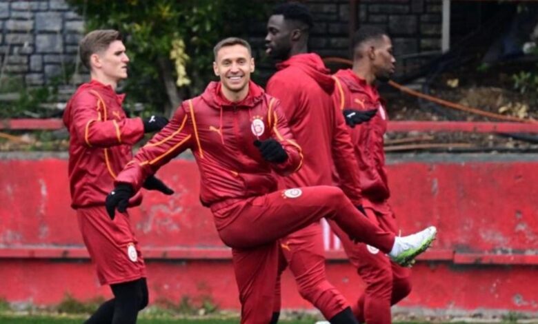 TRANSFER HABERİ - Galatasaray'da flaş ayrılık kararı! Menajeri görüşmeye çağrıldı 1 transfer haberi galatasarayda flas ayrilik karari menajeri gorusmeye cagrildi xAQeiZwA