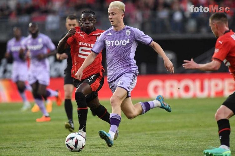 transfer haberleri aleksandr golovinden galatasaraylilari heyecanlandiran paylasim 0 M5aYzaIh