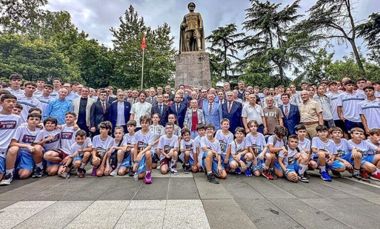 58. yıl coşkuyla kutlandı 1 58 yil coskuyla kutlandi ztzRU9O2