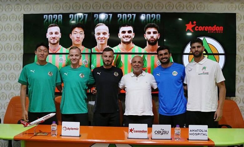 Alanyaspor'da imza şov 1 alanyasporda imza sov ejbtLMLk