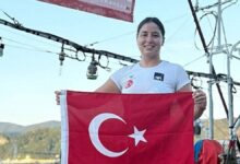 bengisu avci japonyada okyanus yedilisini tamamlamak icin suya girdi 7qHzFdq1