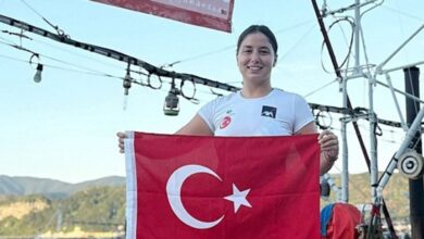 bengisu avci japonyada okyanus yedilisini tamamlamak icin suya girdi 7qHzFdq1