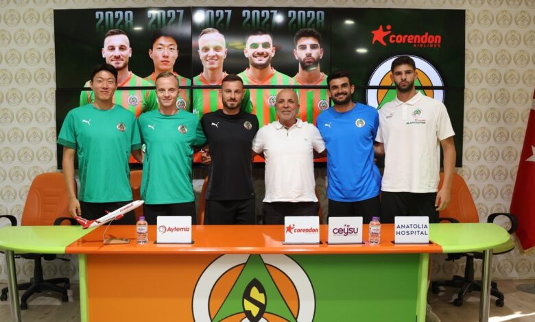 Corendon Alanyaspor 5 futbolcuyla nikah tazeledi! 1 corendon alanyaspor 5 futbolcuyla nikah tazeledi WbLyTYWO