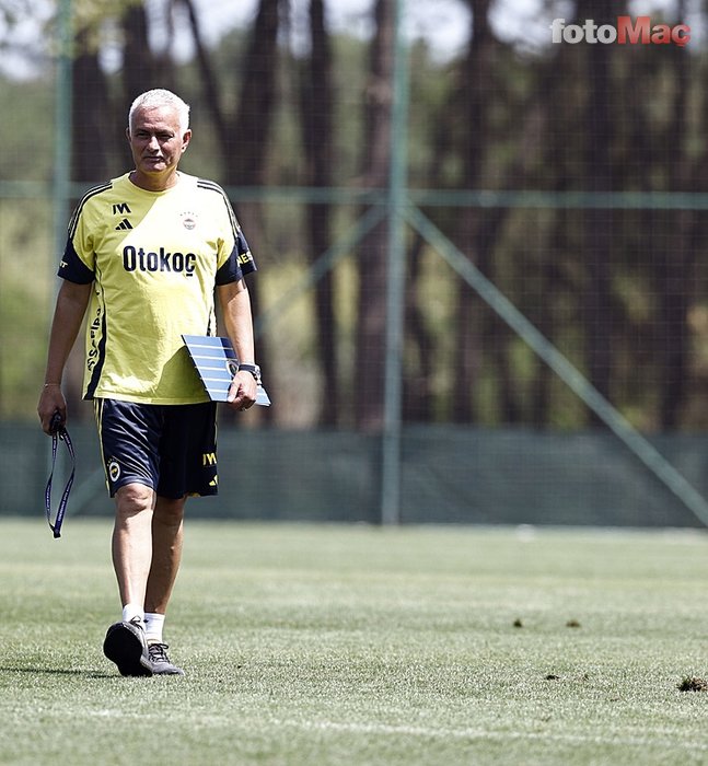 fenerbahce hollandada avantaj pesinde iste jose mourinhonun feyenoord maci muhtemel 11i 3 cymhaMmk
