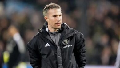 feyenoord cephesinden fenerbahceye buyuk mujde van persie duyurdu z4ZEOf6T